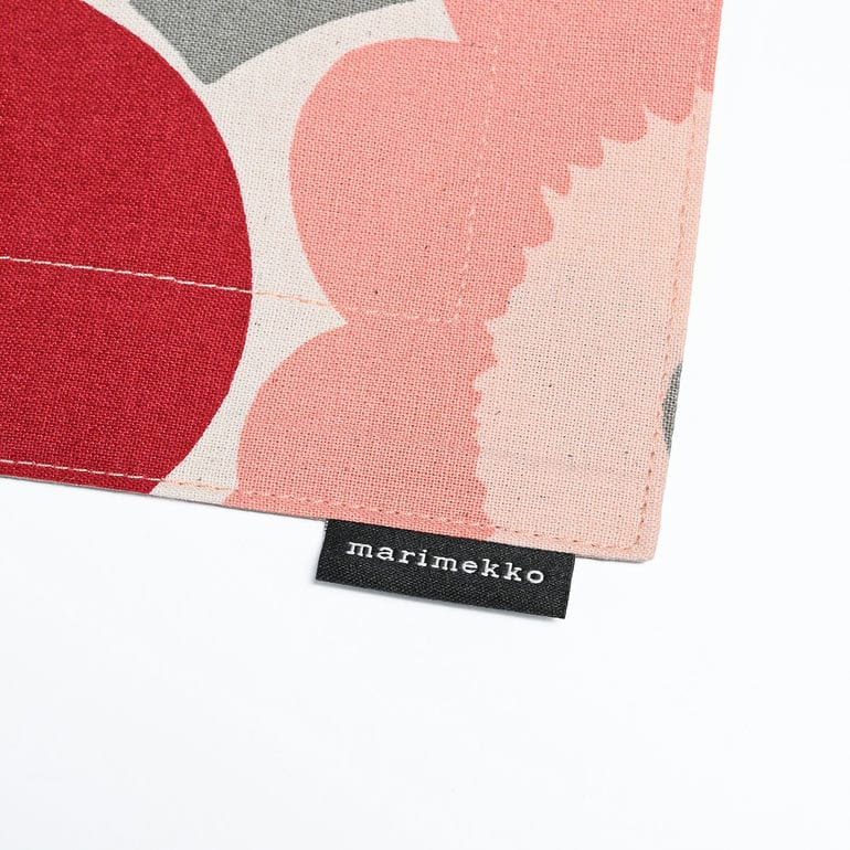 マリメッコ marimekko クッションカバー 50×50cm ウニッコ ピエ二 ダークチェリー サーモンレッド 73421 073421 384 ヌードクッション別売り 北欧雑貨 北欧デザイン  ネコポス限定 送料無料<br>【スペシャルラッピング660円(別売り)】