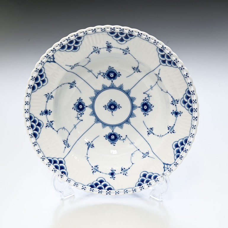 ロイヤルコペンハーゲン ブルーフルテッド フルレース 大皿 プレート深皿 カップ ロイヤルコペンハーゲン（Royal Copenhagen） ブルー