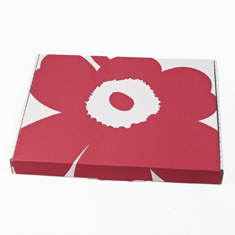 マリメッコ marimekko エプロン&ティータオル キッチンセット キッチンタオル 60周年記念 3点セット 純正箱付き ウニッコ グレー 73431 073431 922 北欧雑貨 北欧デザイン 【スペシャルラッピング660円(別売り)】