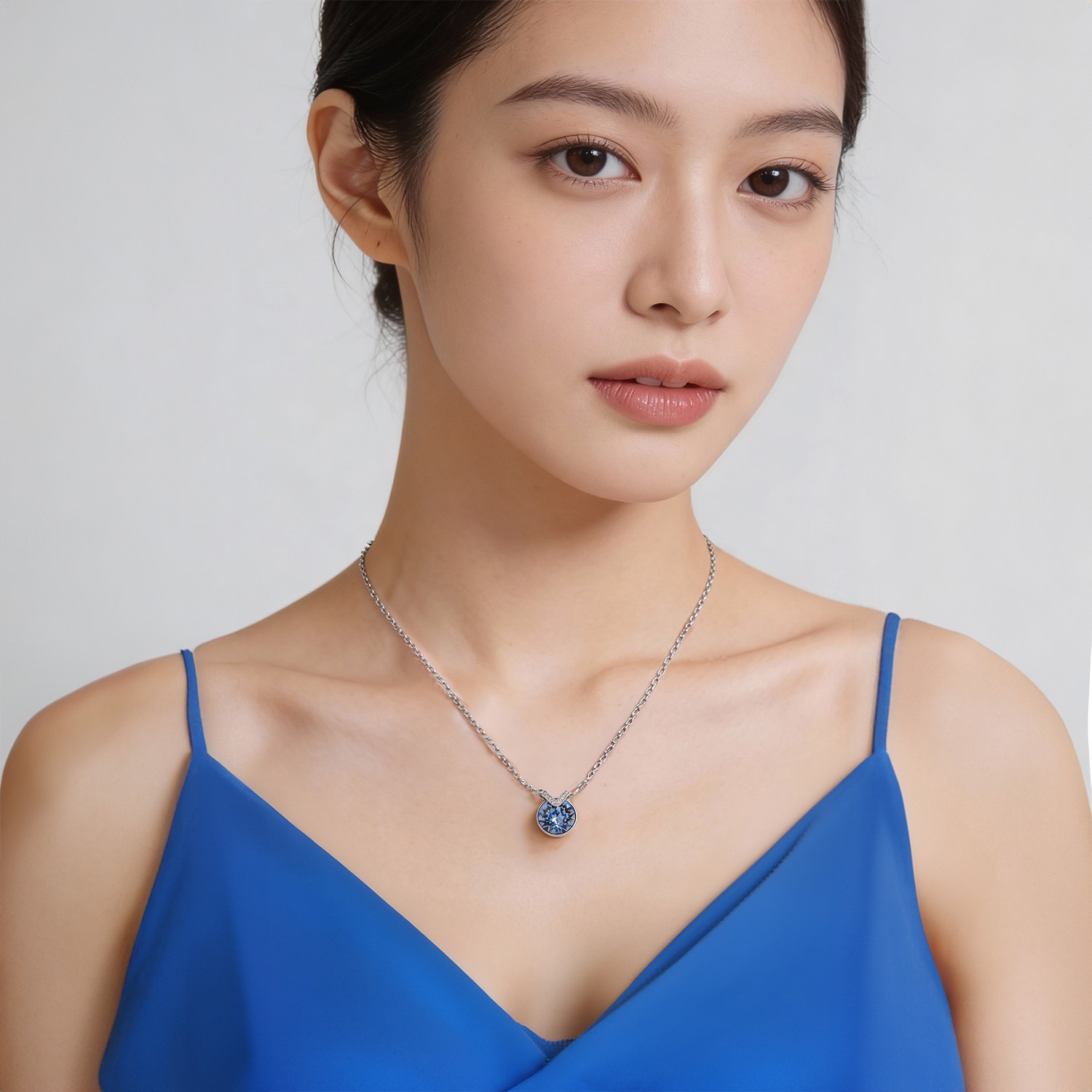 スワロフスキー SWAROVSKI ネックレス Bella V ブルー クリア シルバー