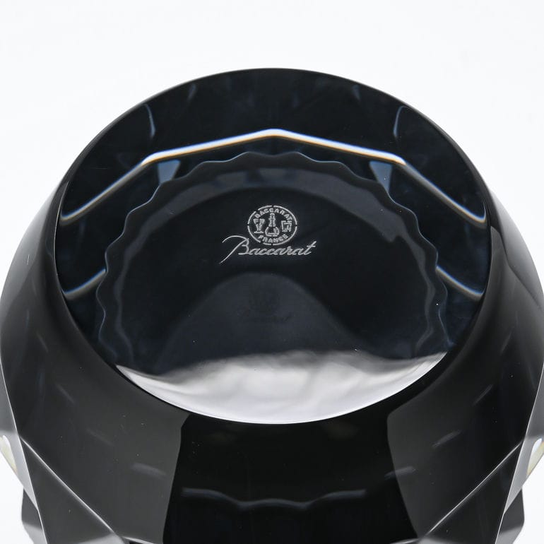 【名入れ可有料】バカラ Baccarat ベース 花瓶 ルクソール LOUXOR 2024年新作 ブラック M 23cm 2814805 置物 オブジェ インテリア <br>【スペシャルラッピング1100円(別売り)】 【熨斗対応】