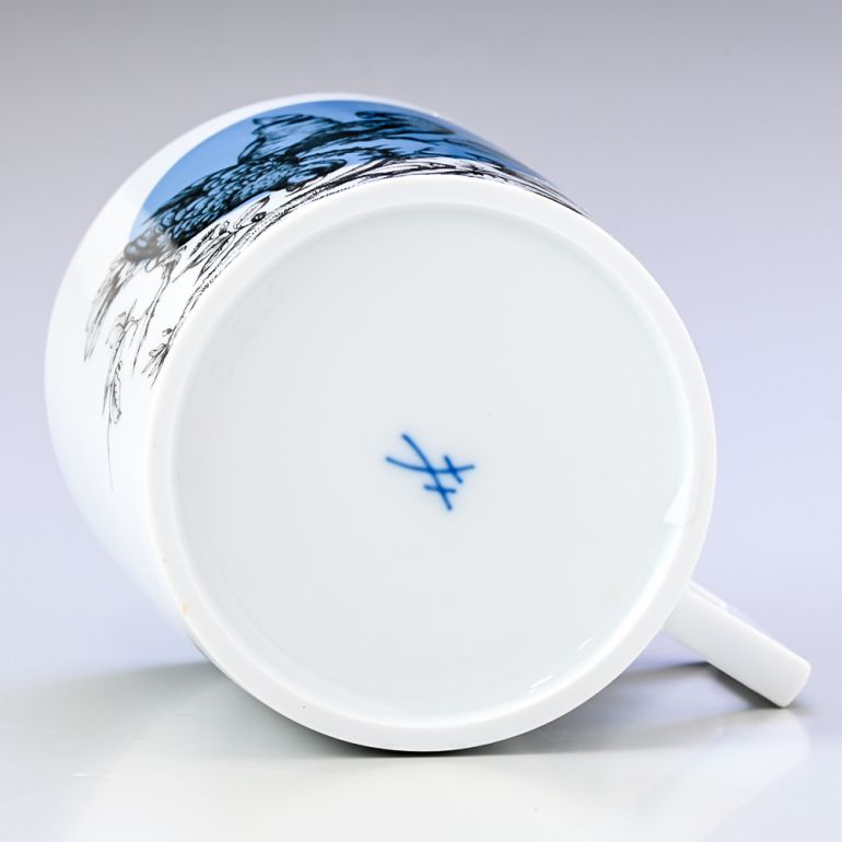 【名入れ可有料】マイセン マグコレクション テラスの鳥 マグカップ ライトブルー 310ml Meissen 79A419-55810-1 洋食器 【ドイツ本国の紙袋別売り】【スペシャルラッピング660円(別売り)】