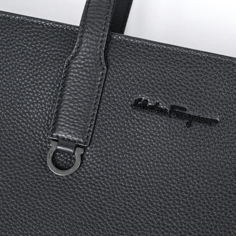 フェラガモ Salvatore Ferragamo サルヴァトーレフェラガモ トート