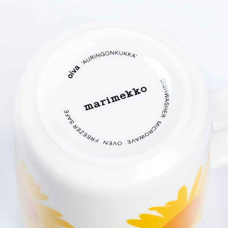 【名入れ可有料】マリメッコ marimekko マグカップ コップ 250ml Auringonkukka アウリンゴンクッカ ひまわり ホワイト×イエロー×オレンジ 072288 122 北欧食器 洋食器