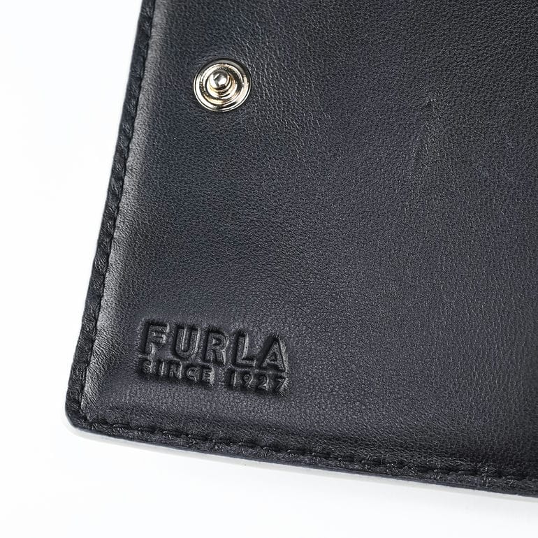 【名入れ可有料】フルラ FURLA 二つ折り財布 CAMELIA カメリア コンパクト ジップウォレット レディース ライトグレー ブラック WP00451 BX2725 3425S 箔押し 純正紙袋・リボン付属 【スペシャルラッピング660円(別売り)】