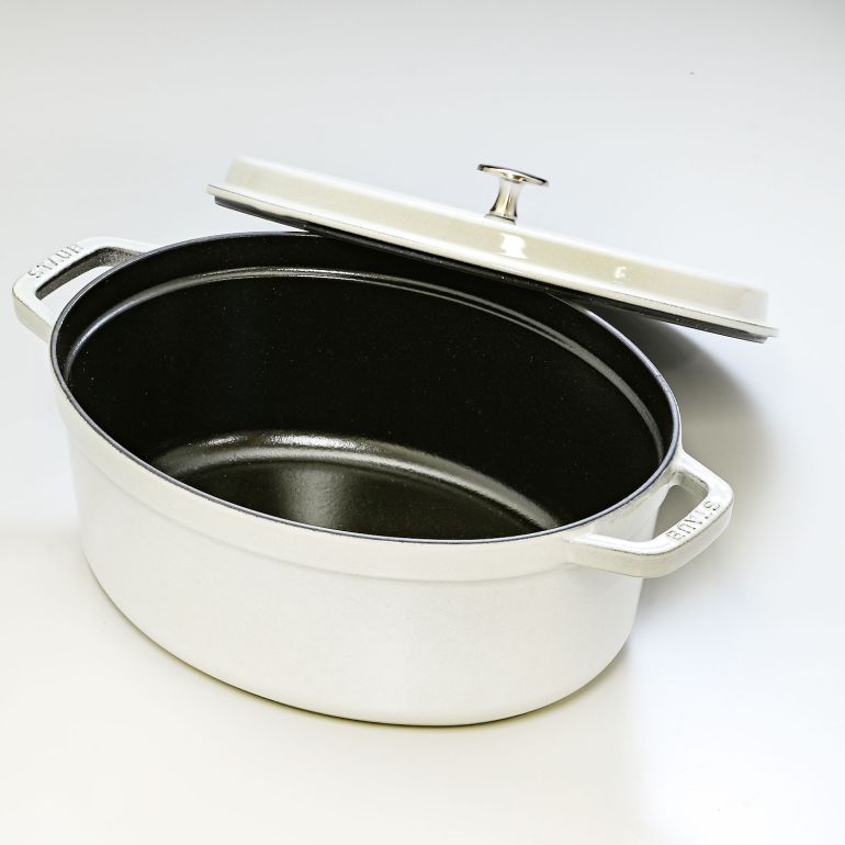 ストウブ staub ココット オーバル 31cm 鋳物 ホーロー 鍋 なべ 調理器具 ホワイトトリュフ 5.5L 11031107 (40501-416-0) 名入れ可有料 洋食器 【スペシャルラッピング大B対応(別売り)】