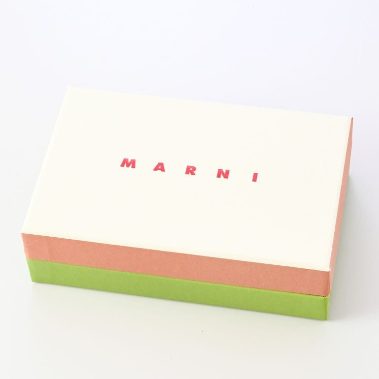 マルニ MARNI 三つ折り財布 レディース ミニウォレット スマートウォレット サフィアーノレザー ブラック PFMOW02U07 LV520 Z360N
