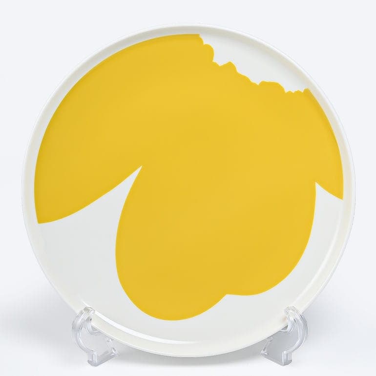 【名入れ可有料】マリメッコ marimekko プレート 25cm Unikko ウニッコ ホワイト×イエロー 73177 073177 120 【スペシャルラッピング660円(別売り)】 大皿 テーブルウエア 洋食器 テーブルウェア 北欧食器 北欧デザイン 
