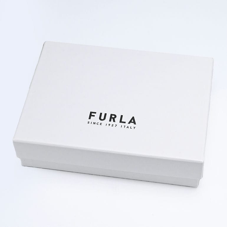 【名入れ可有料】フルラ FURLA 二つ折り財布 CAMELIA カメリア コンパクト ジップウォレット レディース アイボリー ライトブラウン WP00451 BX2725 3426S 箔押し 純正紙袋・リボン付属 【スペシャルラッピング660円(別売り)】