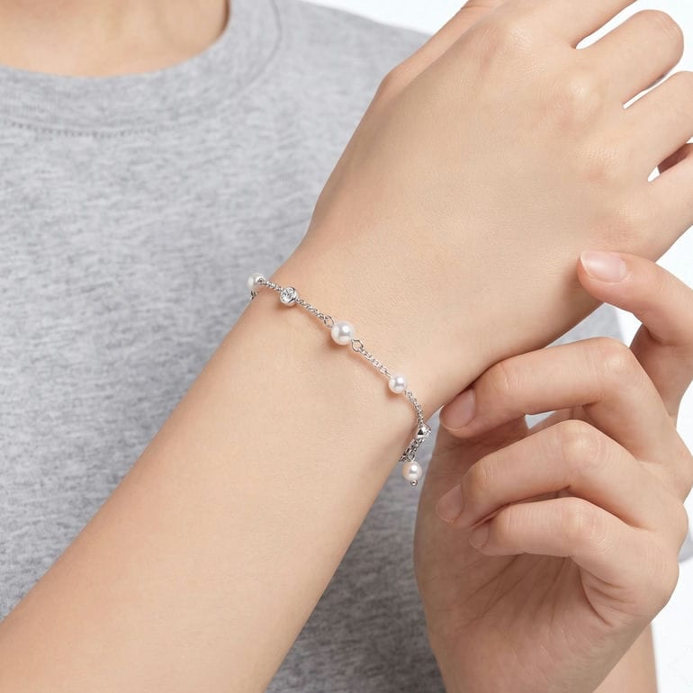 スワロフスキー SWAROVSKI ブレスレット Imber バングル クリスタル