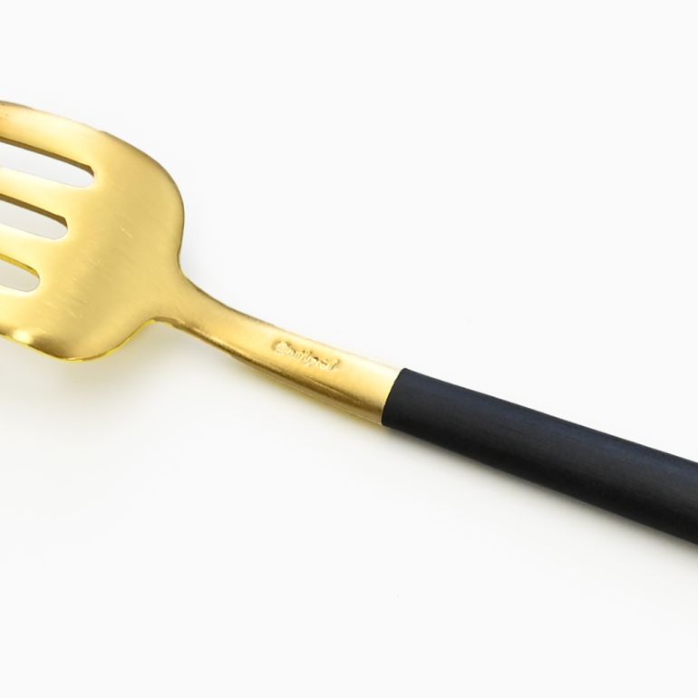 クチポール Cutipol GOA ゴア ブラック×ゴールド デザートフォーク 18.5cm GO.07 GB 名入れ可有料 洋食器