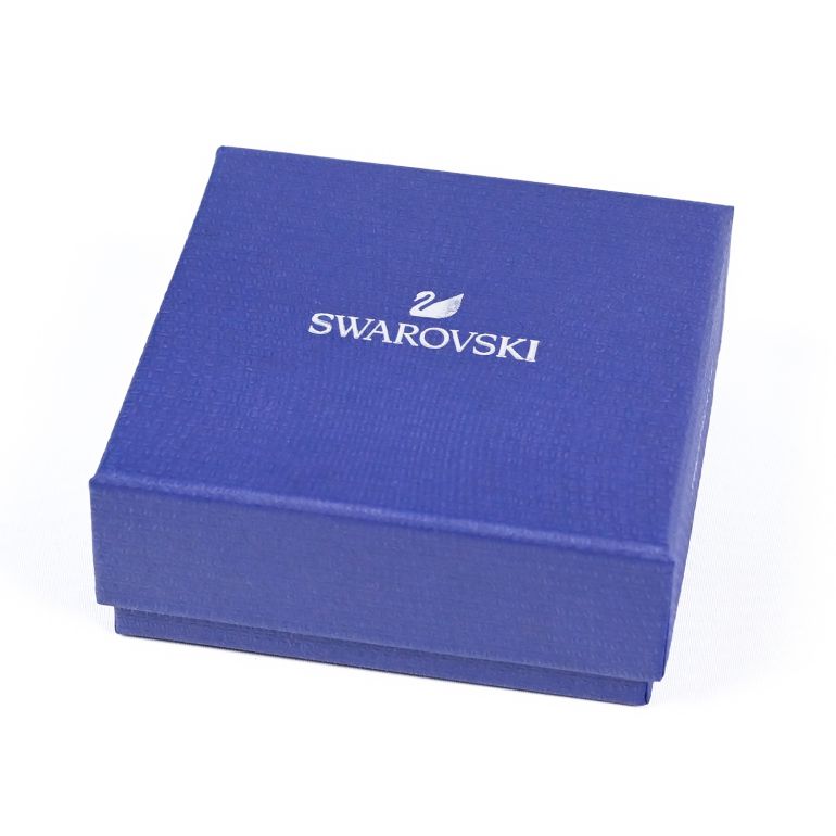 スワロフスキー ピアス Solitaire ソリティア 一粒タイプ 0.5cm