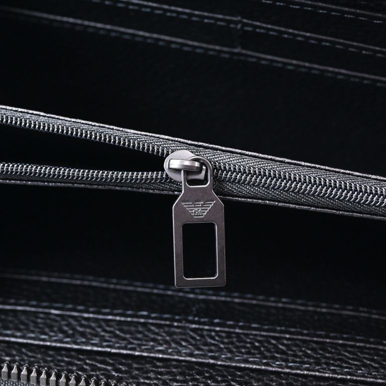 エンポリオ アルマーニ EMPORIO ARMANI 長財布 ラウンドファスナー メンズ オールオーバーエンボスイーグル ブラック YEME49 Y142V 81072 【スペシャルラッピング660円(別売り)】