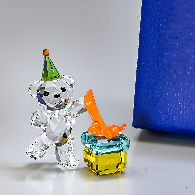 スワロフスキー SWAROVSKI クリスタルフィギュア Krisベア Best Wishes 5557538 インテリア オブジェ 置物【スペシャルラッピング660円(別売り)】