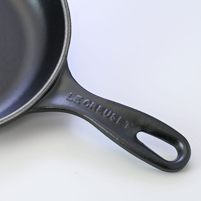 ルクルーゼ シグニチャー スキレット Le Creuset ル・クルーゼ 鋳物 ホーロー 調理器具 キッチン用品 マットブラック 20cm 20182200000422 洋食器