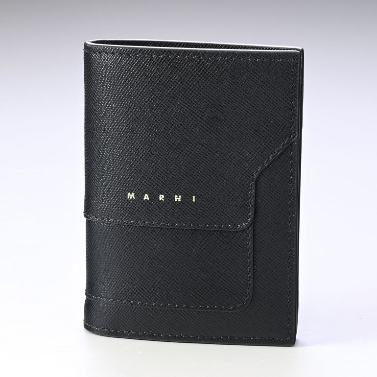 マルニ MARNI 二つ折り財布 レディース ジップ コンパクトウォレット サフィアーノレザー ブラック PFMOQ14U07 LV520 Z360N