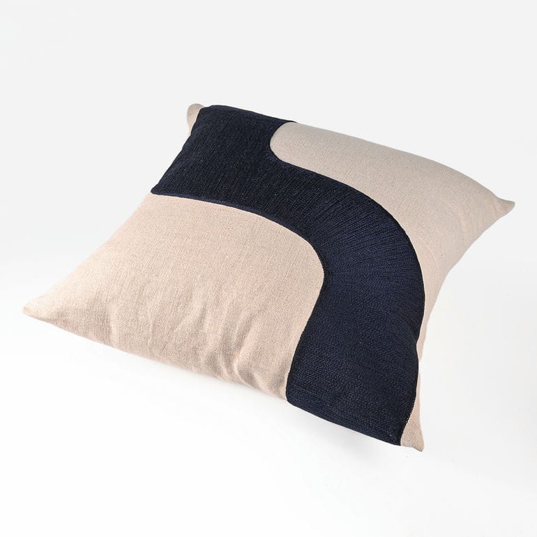マリメッコ marimekko クッションカバー 50×50cm SEIREENI セイレー二 ベージュ ネイビー 72172 072172 851 ヌードクッション別売り 北欧雑貨 北欧デザイン ネコポス限定 送料無料<br>【スペシャルラッピング660円(別売り)】