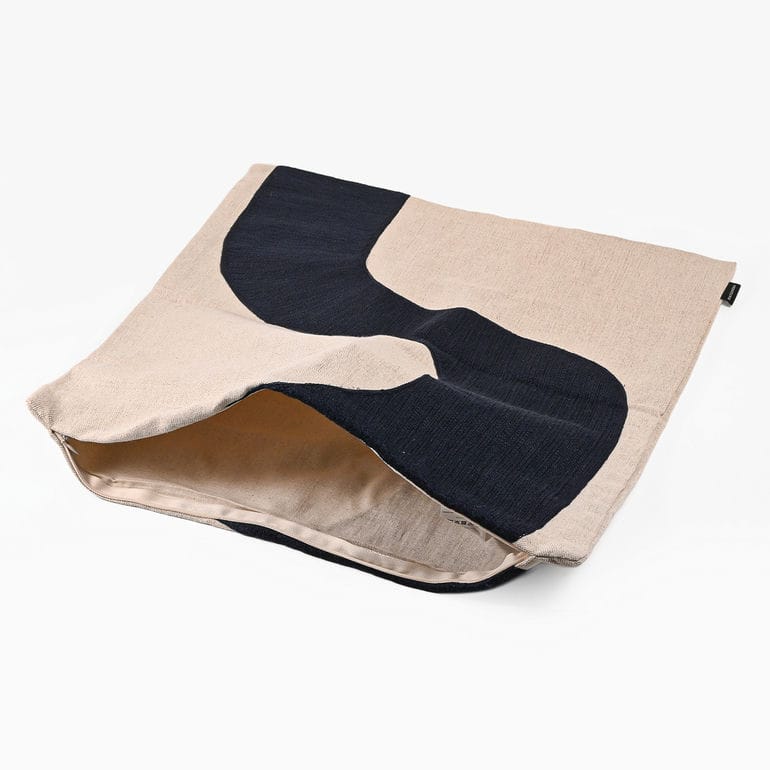 マリメッコ marimekko クッションカバー 50×50cm SEIREENI セイレー二 ベージュ ネイビー 72172 072172 851 ヌードクッション別売り 北欧雑貨 北欧デザイン ネコポス限定 送料無料<br>【スペシャルラッピング660円(別売り)】