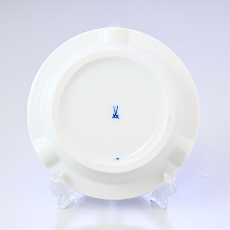 マイセン ブルーオニオン アッシュトレイ 灰皿 13cm Meissen 800101-53545-1 洋食器 【ドイツ本国のBOX・ドイツ本国の紙袋別売り】【スペシャルラッピングB対応(別売り)】