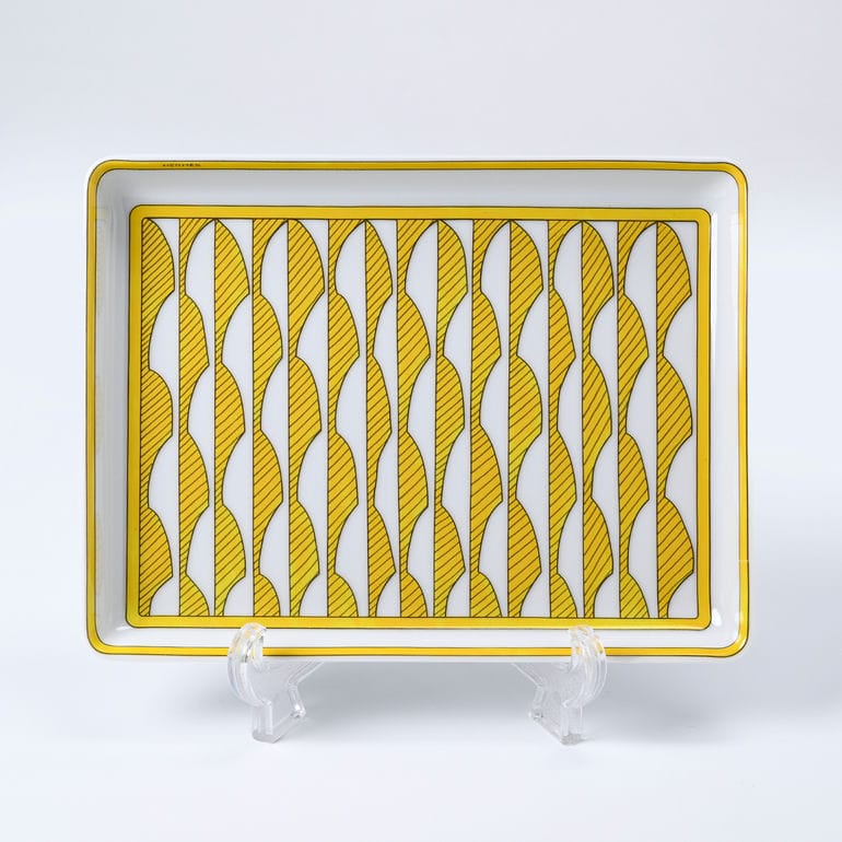 エルメス HERMES 寿司プレート 16cm×12cm ソレイユ ドゥ エルメス Soleil d'Hermes 46089 046089P 洋食器 高級 小皿 スクエア すし 太陽の輝き ひまわり ヒマワリ 向日葵 名入れ可有料【スペシャルラッピング660円(別売り)】
