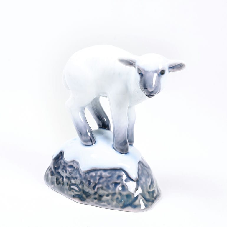 ロイヤルコペンハーゲン 牛の置物 【公式通販】