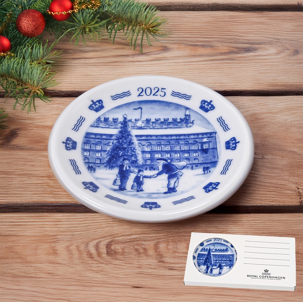 ロイヤルコペンハーゲン ROYAL COPENHAGEN 小皿 ミニプレート イヤープレート 2025年 8.5cm Christmas in Copenhagen ブルーコレクタブル 1425702(1074927) 洋食器 テーブルウェア 北欧デザイン クロネコゆうパケット限定 送料無料<br>【スペシャルラッピング660円(別売り)】