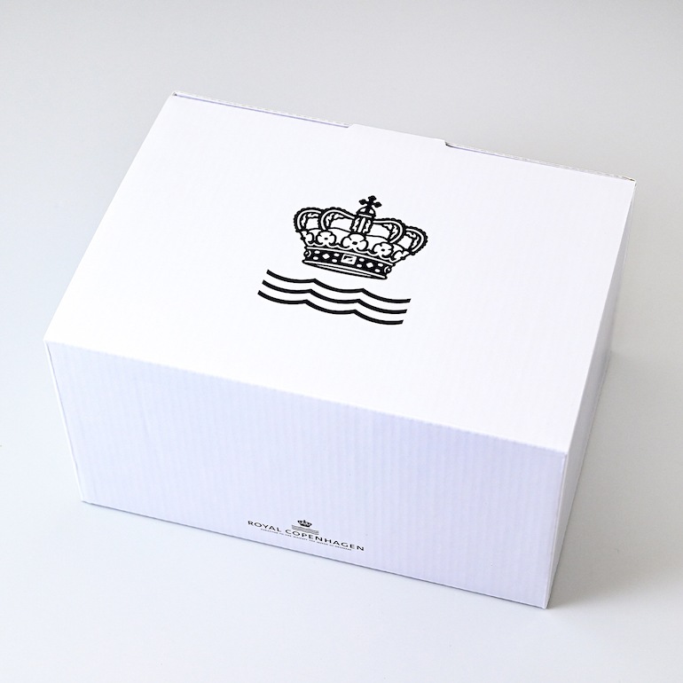 ロイヤルコペンハーゲン ホワイトフルーテッド マグカップ L ペア 370ml 2408043 1016918 北欧食器 洋食器 名入れ可有料 【スペシャルラッピング660円(別売り)】