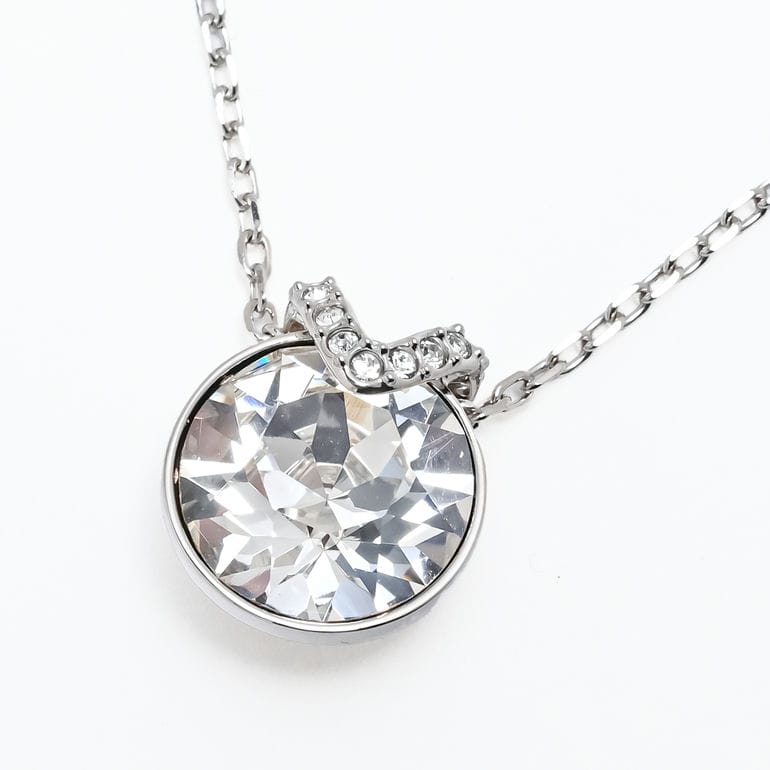 スワロフスキー SWAROVSKI ネックレス Bella V ペンダント クリア シルバー 5535526 ジュエリー アクセサリー【スペシャルラッピング660円(別売り)】