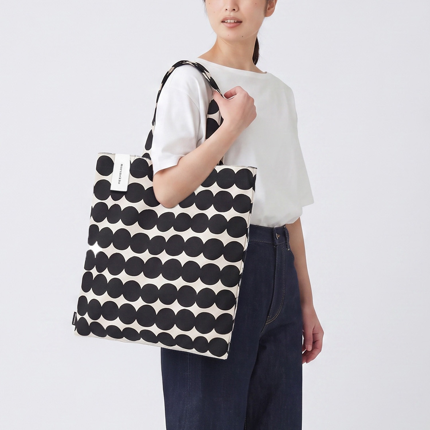 【名入れ可有料】マリメッコ marimekko トートバッグ Rasymatto ラシィマット ファブリック レディース  ブラック 73648 073648 890(75063 890) 北欧雑貨 北欧デザイン ネコポス限定<br>【スペシャルラッピング660円(別売り)】