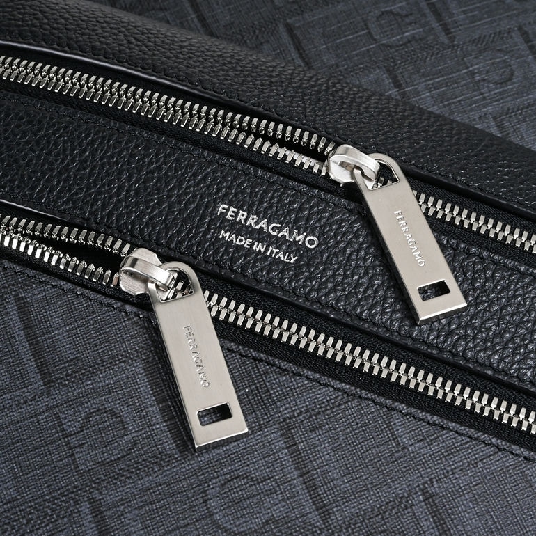 フェラガモ Salvatore Ferragamo サルヴァトーレフェラガモ バッグ