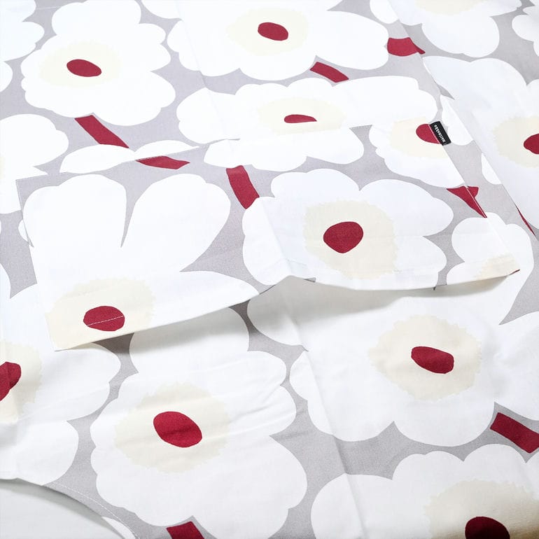 【刺しゅう名入れ可有料】マリメッコ marimekko エプロン Pieni Unikko ウニッコ ホワイト×グレー×ベージュ×ブラウン 73027 073027 915 北欧雑貨 北欧デザイン 【スペシャルラッピング660円(別売り)】