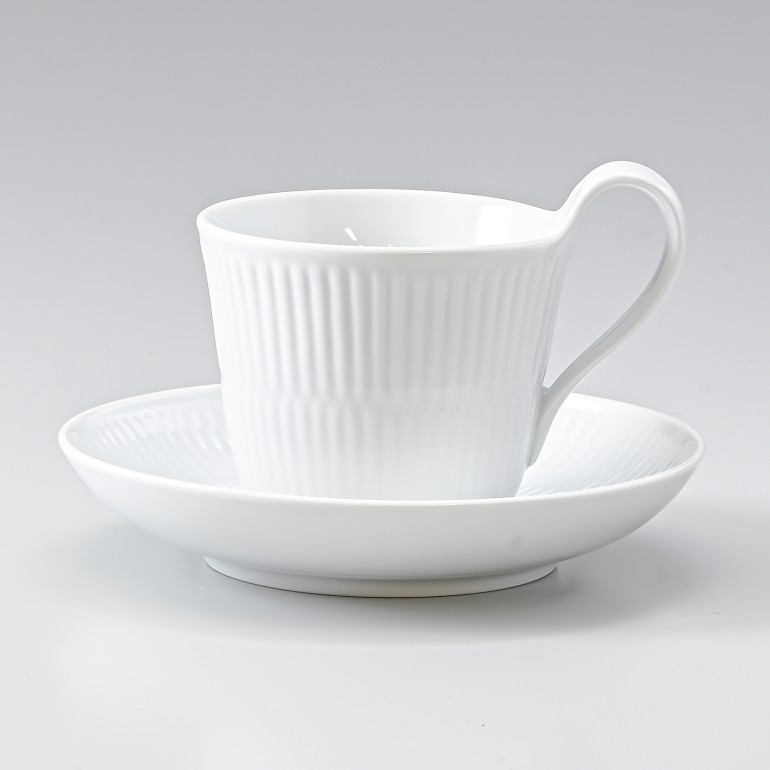 ロイヤルコペンハーゲン ホワイトフルーテッド ティーカップ&ソーサー ハイハンドル 250ml 2408092 1017384 北欧食器 洋食器  カップアンドソーサー 【スペシャルラッピング660円(別売り)】