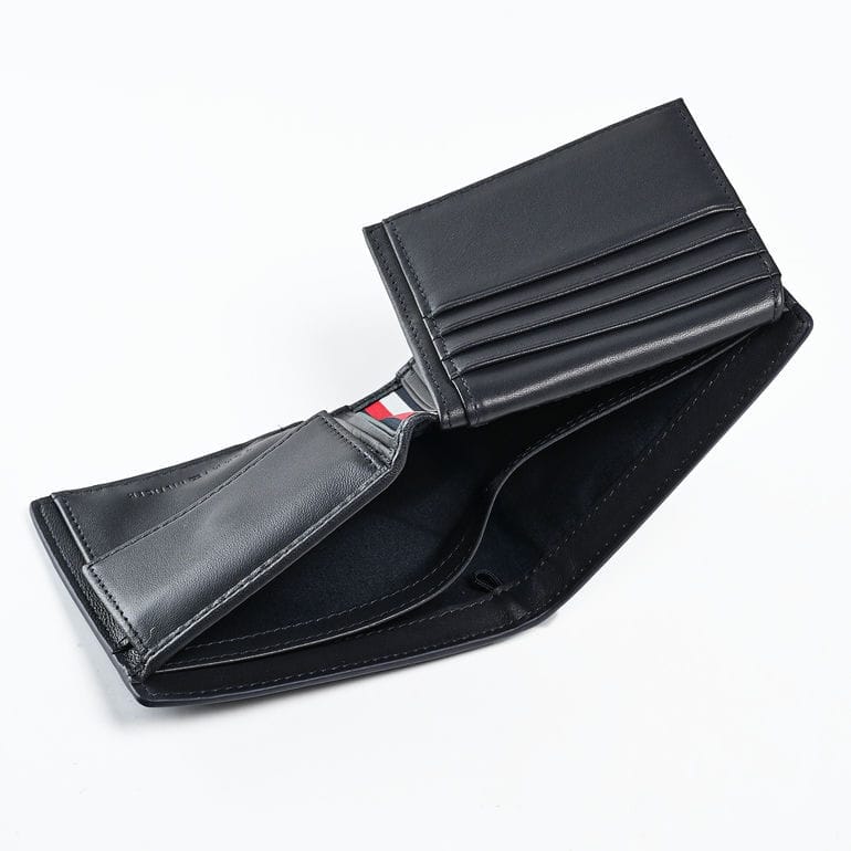 【名入れ可有料】高品質ヨーロッパ輸入モデル トミーヒルフィガー TOMMY HILFIGER 二つ折り財布 小銭入れ付 フラップタイプ CORP CC FLAP AND COIN ブラック AM0AM13246 BDS BLACK ウォレット 折財布【スペシャルラッピング660円(別売り)】