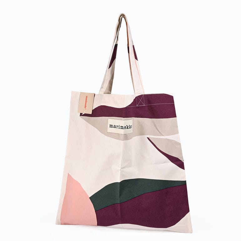 【名入れ可有料】マリメッコ marimekko トートバッグ ベリー ファブリック レディース 北欧雑貨 北欧デザイン ネコポス限定<br>【スペシャルラッピング660円(別売り)】