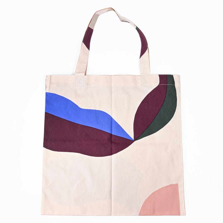 【名入れ可有料】マリメッコ marimekko トートバッグ ベリー ファブリック レディース 北欧雑貨 北欧デザイン ネコポス限定<br>【スペシャルラッピング660円(別売り)】