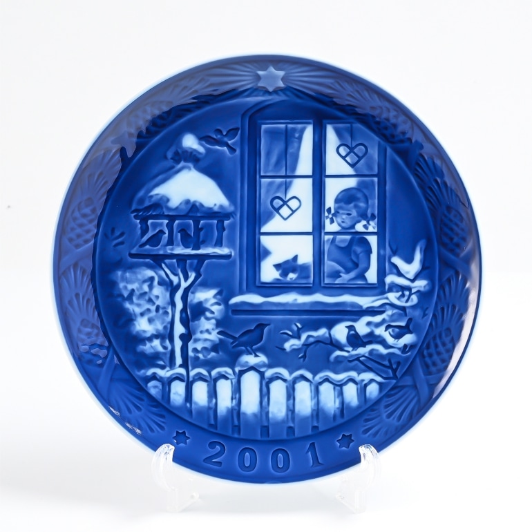 ロイヤルコペンハーゲン イヤープレート 2001年 平成13年 皿立て付き