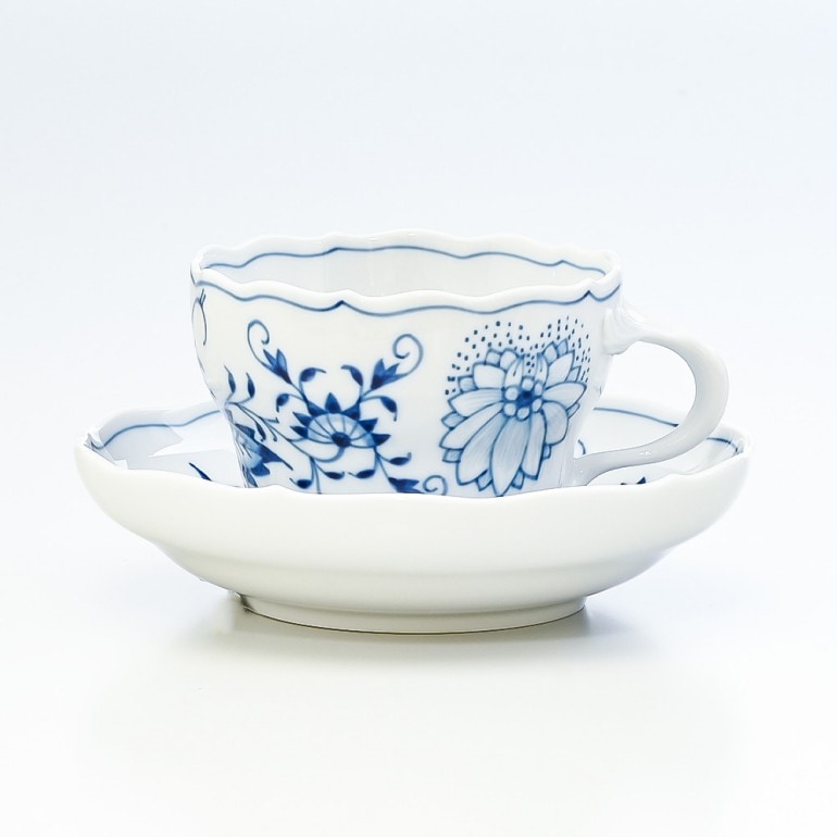 マイセン ブルーオニオン コーヒーカップ&ソーサー 200cc Meissen 800101-00582-1 洋食器 【ドイツ本国のBOX・ドイツ本国の紙袋別売り】 カップアンドソーサー 【スペシャルラッピング660円(別売り)】