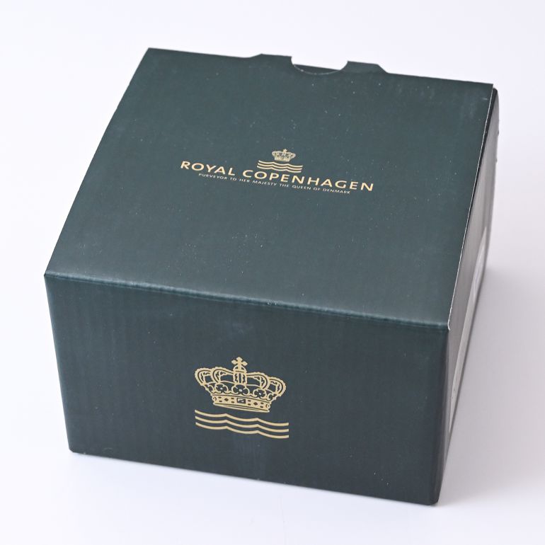 ロイヤルコペンハーゲン スターフルーテッド クリスマス ボウル 容量300ml 2503572 【日本未発売】 1017451 北欧食器 洋食器 名入れ可有料 【スペシャルラッピング660円(別売り)】