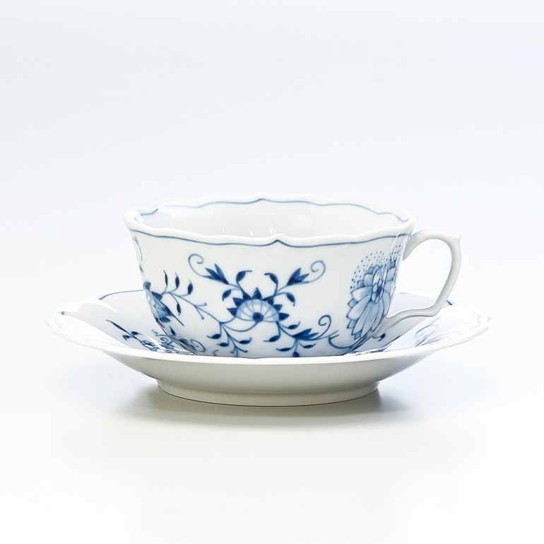 マイセン ブルーオニオン ティーカップ＆ソーサー 200cc Meissen 800101-00633-1 洋食器 【ドイツ本国のBOX・ドイツ本国の紙袋別売り】 カップアンドソーサー 【スペシャルラッピング660円(別売り)】