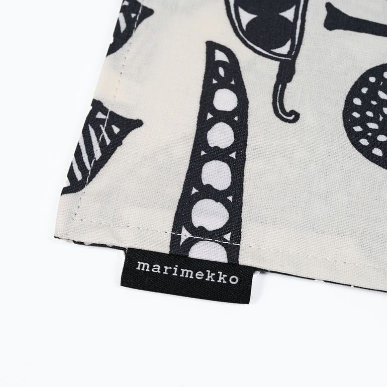 マリメッコ marimekko ランチョンマット プレースマット プータルフリン パルハート ホワイト ブラック オレンジ 74335 074335 193 北欧雑貨 北欧デザイン  ネコポス限定 送料無料<br>【スペシャルラッピング660円(別売り)】