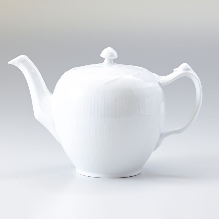 ロイヤルコペンハーゲン ホワイトフルーテッド ハーフレース ティーポット 1000ml 1128141 1017279 北欧食器 洋食器 【スペシャルラッピング660円(別売り)】