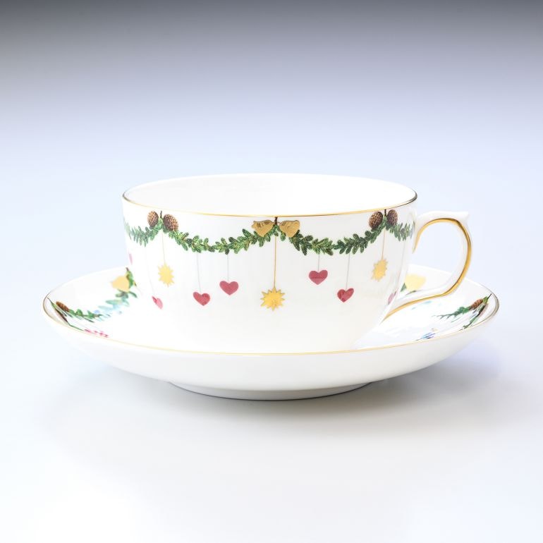 【スペシャルラッピング付き】【純正紙袋付き】ロイヤルコペンハーゲン Royal Copenhagen スターフルーテッド カップ 全3種 クリスマス 選べるクリスマススペシャルラッピング