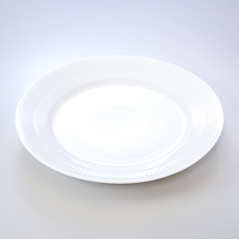 ロイヤルコペンハーゲン ホワイトフルーテッド プレート フラットプレート オーディナリープレート 22cm 2408622 名入れ可有料 ※名入れ別売り 1017403 北欧食器 洋食器 【スペシャルラッピング660円(別売り)】