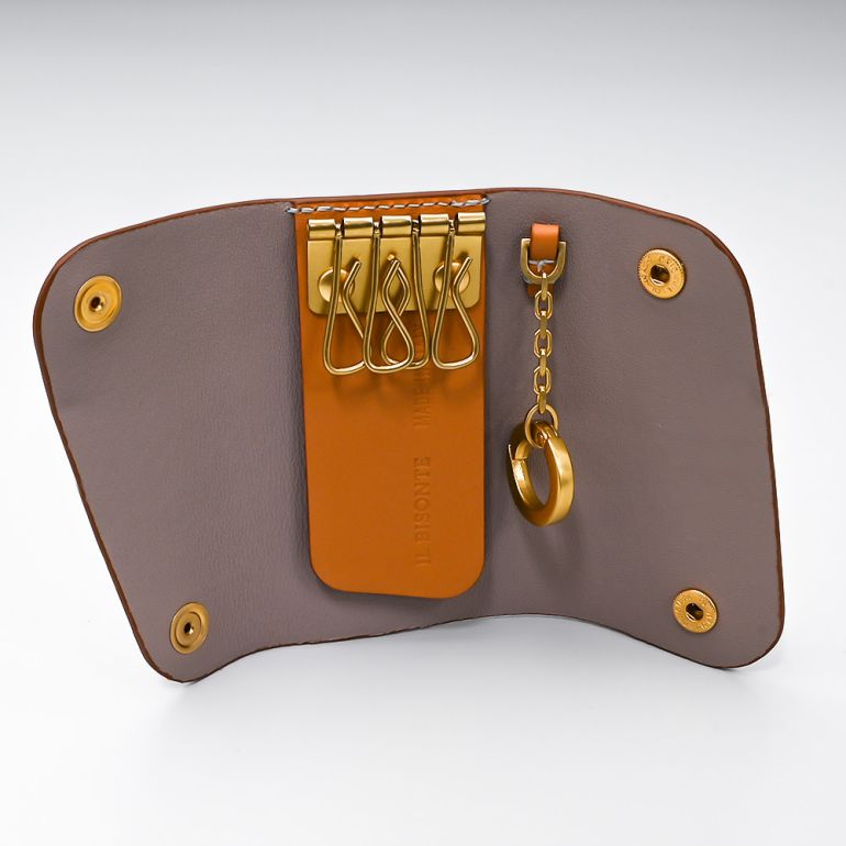 イルビゾンテ IL BISONTE キーケース コンテンポラリーコレクション Fifty-on IO メンズ レディース レザー キャメル SKH087PV0011NA199G 日本未発売 箔押し名入れ可有料 【スペシャルラッピング660円(別売り)】