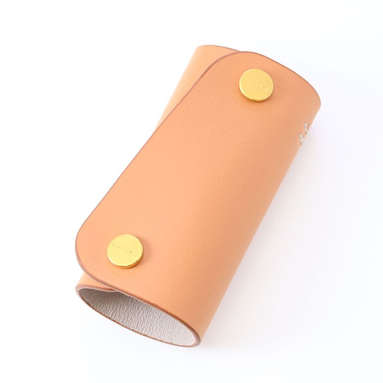 イルビゾンテ IL BISONTE キーケース コンテンポラリーコレクション Fifty-on IO メンズ レディース レザー キャメル SKH115PV0039 NA246H 日本未発売 箔押し名入れ可有料 【スペシャルラッピング660円(別売り)】