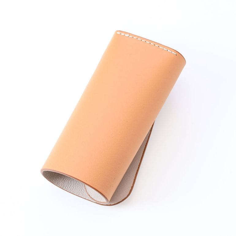 イルビゾンテ IL BISONTE キーケース コンテンポラリーコレクション Fifty-on IO メンズ レディース レザー キャメル SKH115PV0039 NA246H 日本未発売 箔押し名入れ可有料 【スペシャルラッピング660円(別売り)】