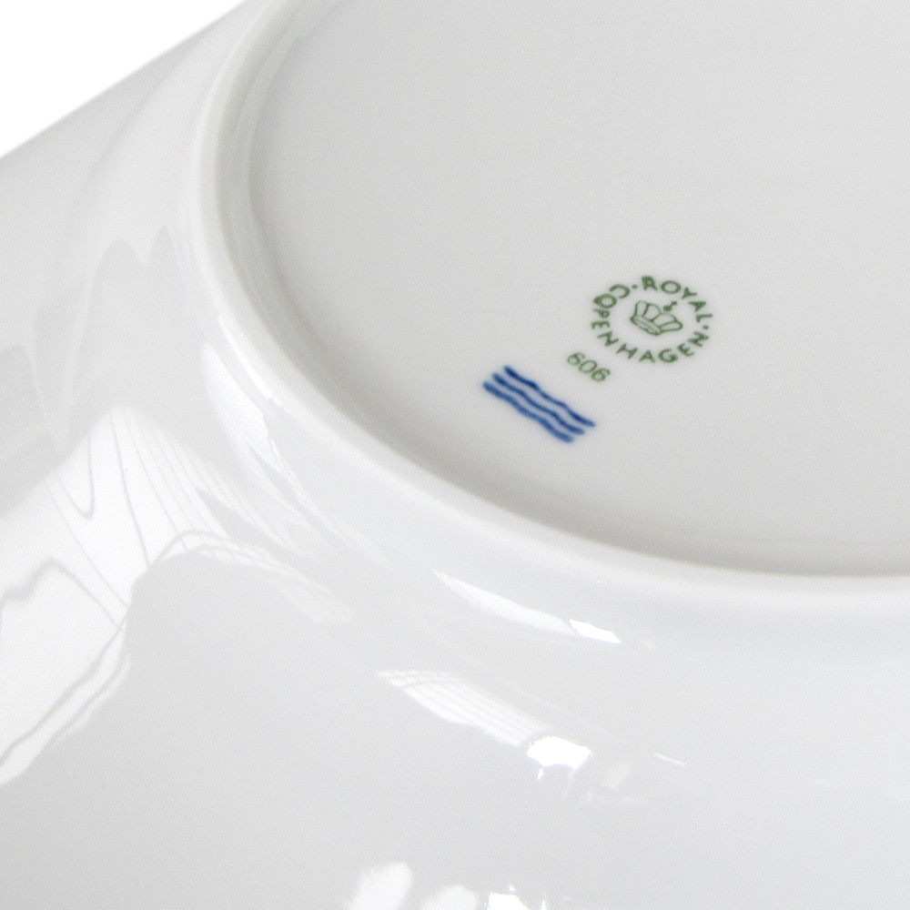ロイヤルコペンハーゲン ホワイトフルーテッド ディーププレート 深皿