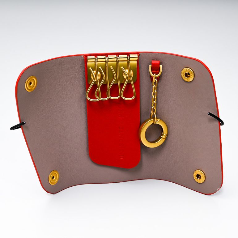 イルビゾンテ IL BISONTE キーケース コンテンポラリーコレクション Fifty-on IO メンズ レディース レザー レッド SKH087PV0011RE184G 日本未発売 箔押し名入れ可有料 【スペシャルラッピング660円(別売り)】