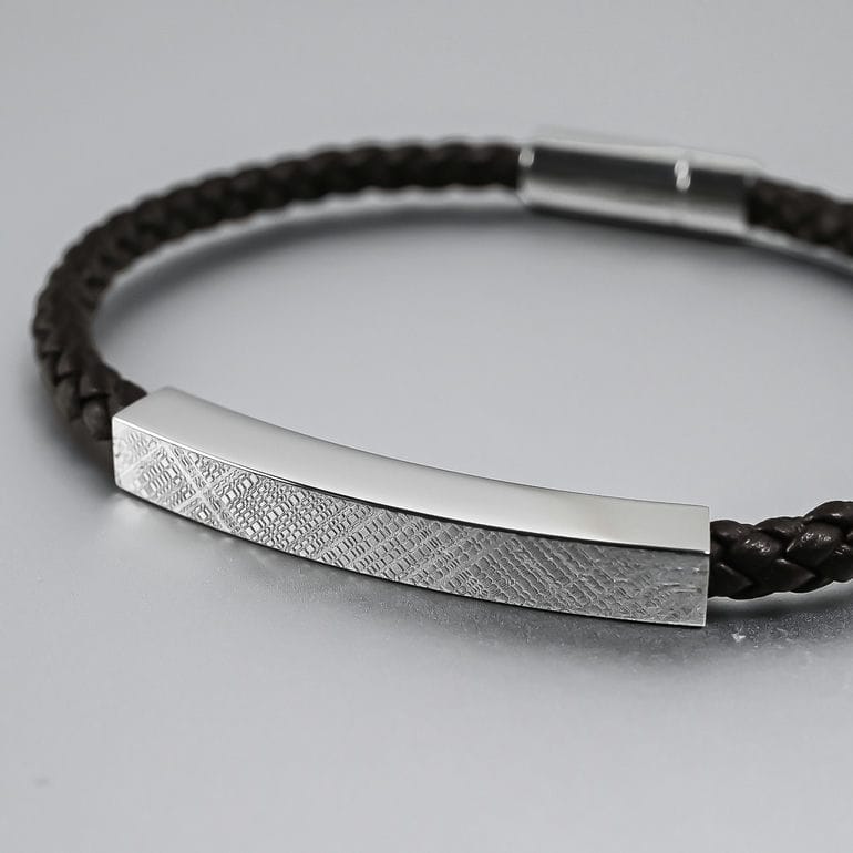 モンアート MONART ブレスレット レディース ウーブンレザー エングレーブ刻印 メタルプレート ダークブラウン MASON BR/123 B S Made in Italy 名入れ可有料 正規代理店