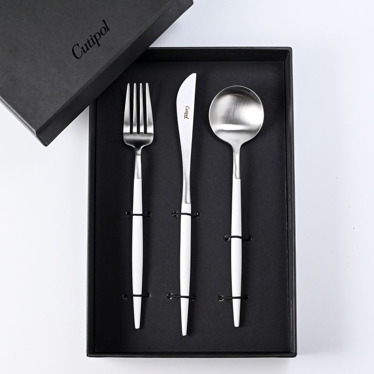 クチポール Cutipol GOA ゴア ホワイト 3点セット ディナー ナイフ フォーク スプーン 洋食器【名入れ対応】【スペシャルラッピング660円(別売り)】